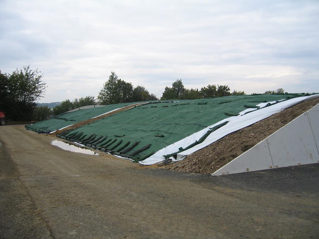 Консервация и хранение силоса в траншеях